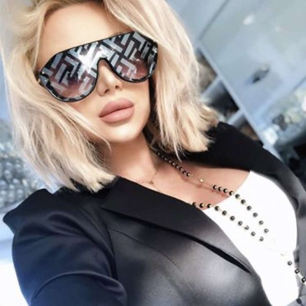 2020 new all in one sunglasses color words coating fashion net red sunglasses women's trend sunglasses, White;black
2020 new all in one sunglasses color words coating fashion net red sunglasses women's trend sunglasses, White;black