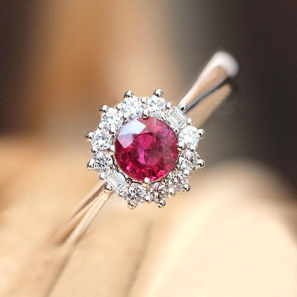 wedding rings 2021 luxury princess kate red gem created round crystal silver color finger ring brand jewelry for women, Slivery;golden
wedding rings 2021 luxury princess kate red gem created round crystal silver color finger ring brand jewelry for women, Slivery;golden