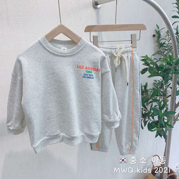 casual girls' boys' two and piece 2021 korean loose print sweater card rope guard pants sporty cute children's suit, White 
casual girls' boys' two and piece 2021 korean loose print sweater card rope guard pants sporty cute children's suit, White