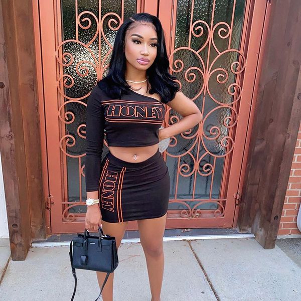 honey print two piece set one shoulder crop and mini skirt set suit women club outfits fashion matching set, White
honey print two piece set one shoulder crop and mini skirt set suit women club outfits fashion matching set, White