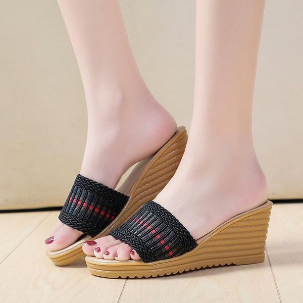 selling slippers women 2021summer new style thick-soled slope with women casual slippers fashion ladies sandals and, Black
selling slippers women 2021summer new style thick-soled slope with women casual slippers fashion ladies sandals and, Black