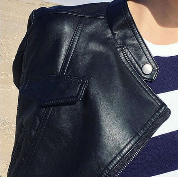 designerspring and autumn locomotive pu women's short slim 2021 fit korean stand collar show thin leather jacket fashion, Black
designerspring and autumn locomotive pu women's short slim 2021 fit korean stand collar show thin leather jacket fashion, Black