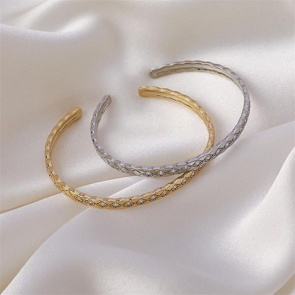 bangle european and american fashion simple micro-inlaid zircon plaid bracelet open exquisite hand jewelry women trend, Black
bangle european and american fashion simple micro-inlaid zircon plaid bracelet open exquisite hand jewelry women trend, Black