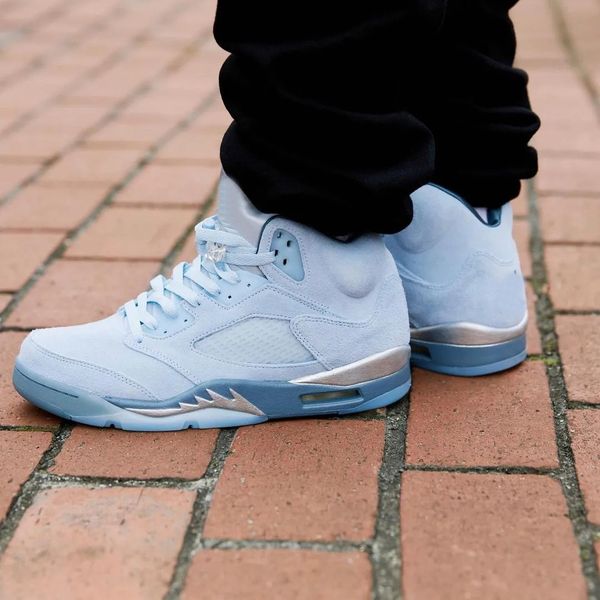 2021 released 5 bluebird men basketball shoes trainers 5s wmns p blue football grey-metallic silver-white outdoor sports dd9336-400 size us7
2021 released 5 bluebird men basketball shoes trainers 5s wmns p blue football grey-metallic silver-white outdoor sports dd9336-400 size us7