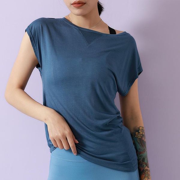 women's sports t-shirt soft skin-friendly breathable and quick-drying yoga fitness sports blouse, White;red
women's sports t-shirt soft skin-friendly breathable and quick-drying yoga fitness sports blouse, White;red