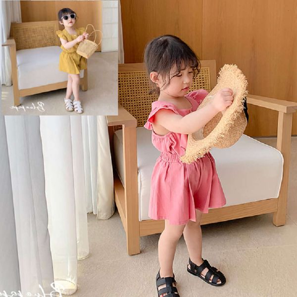 sleeve girls' suit baby flying shirt with shorts 21 summer new children's wear 3-8 years old, White
sleeve girls' suit baby flying shirt with shorts 21 summer new children's wear 3-8 years old, White
