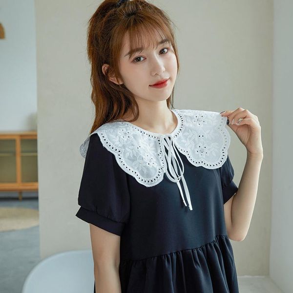 bow ties ladies hollow embroidery lace fake collars for women shirt detachable shawl blouse decorative false collar nep kraagie, Black;gray
bow ties ladies hollow embroidery lace fake collars for women shirt detachable shawl blouse decorative false collar nep kraagie, Black;gray