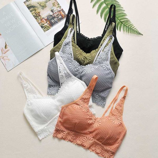 fahion women wireless bra padded bralette lace bras summer crop sweet girls embroidery floral tank, Black;white
fahion women wireless bra padded bralette lace bras summer crop sweet girls embroidery floral tank, Black;white