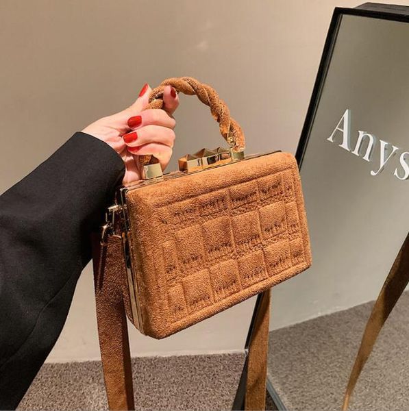 wholesale factory winter popular solid color leathers evening bag european and american elegant matte leather handbag personalized embossed
wholesale factory winter popular solid color leathers evening bag european and american elegant matte leather handbag personalized embossed