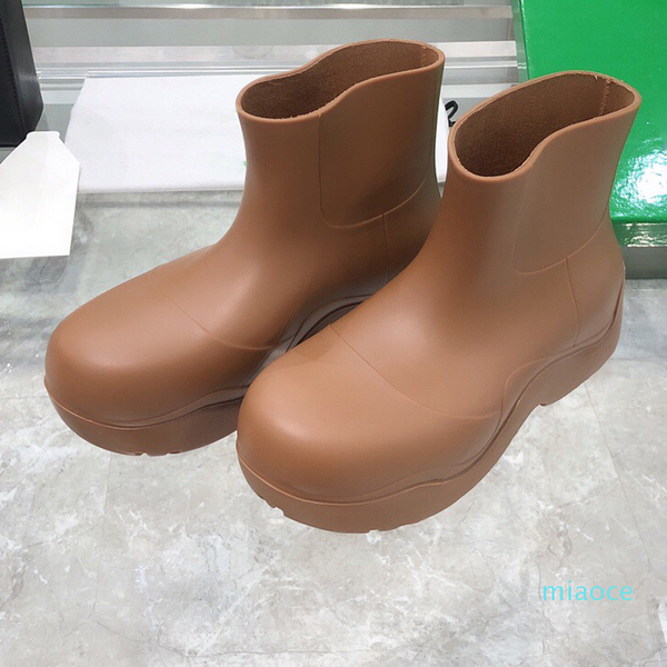 designer short boots casual shoes candy color rainboots 2021 pvc naked green women puddle waterproof platform rubber loafers fem, Black
designer short boots casual shoes candy color rainboots 2021 pvc naked green women puddle waterproof platform rubber loafers fem, Black