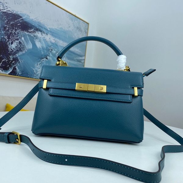 2021 brand luxury design messengerbag ladies handbag genuine leather single shoulder bag cross body party work daily
2021 brand luxury design messengerbag ladies handbag genuine leather single shoulder bag cross body party work daily