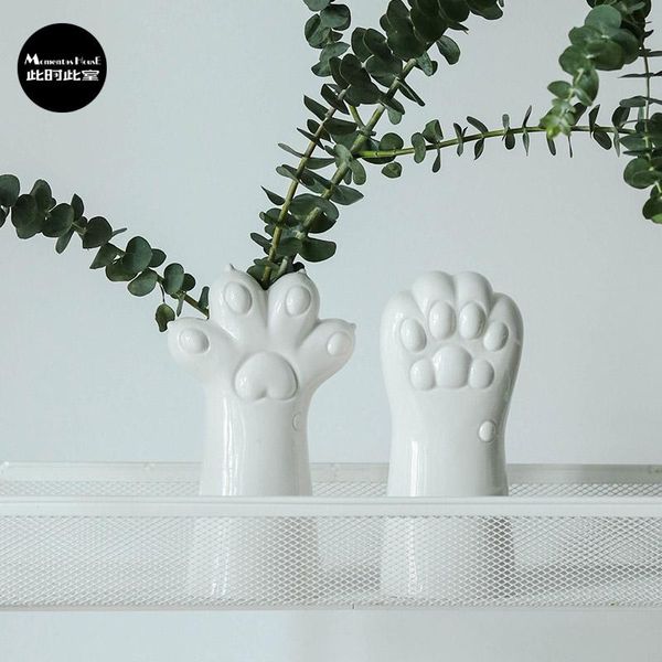 vases nordic cute cat's claw vase home decoration living room deskhydroponic dried flower arrangement container
vases nordic cute cat's claw vase home decoration living room deskhydroponic dried flower arrangement container