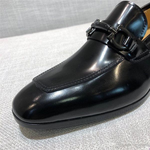 men's new british style business luxury dress shoes round toe black patent leather formal shoes men gunuine leather bright leather shoe
men's new british style business luxury dress shoes round toe black patent leather formal shoes men gunuine leather bright leather shoe