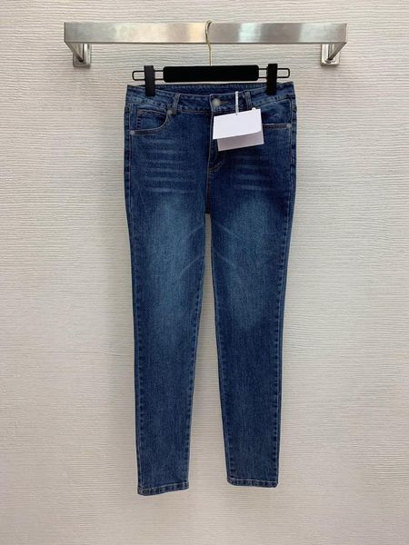 women's jeans luxury women autumn and winter letter embroidery pocket slim stretch pants, Blue
women's jeans luxury women autumn and winter letter embroidery pocket slim stretch pants, Blue