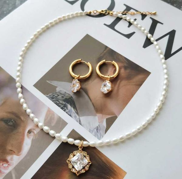 chokers natural freshwater pearl zircon pendant short necklace ins style fashion trend irregular water drop earrings, Golden;silver
chokers natural freshwater pearl zircon pendant short necklace ins style fashion trend irregular water drop earrings, Golden;silver