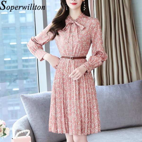 casual dresses 2021 fashion chiffon for women long sleeve sweet bow pleated button 's dress floral print midi autumn, Black;gray
casual dresses 2021 fashion chiffon for women long sleeve sweet bow pleated button 's dress floral print midi autumn, Black;gray