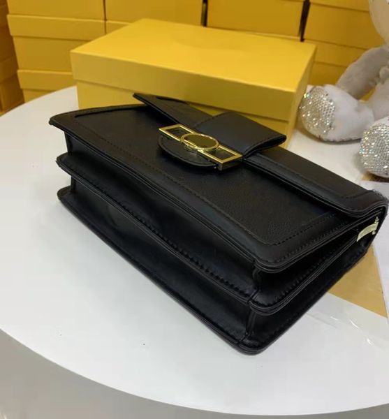 women fashion bag famous brand designer ets : 2022 shoulder bag tassel soho bags ladies tassel litchi profile women messenger bag
women fashion bag famous brand designer ets : 2022 shoulder bag tassel soho bags ladies tassel litchi profile women messenger bag