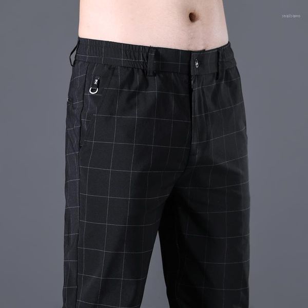men's pants fashion men gray black straight long classic business summer thin england plaid casual full trousers male
men's pants fashion men gray black straight long classic business summer thin england plaid casual full trousers male