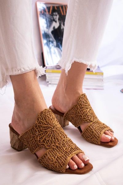 2021 brown knit low heeled handkn season summer trend season style cool stylish quality genuine leather high turkey, Black
2021 brown knit low heeled handkn season summer trend season style cool stylish quality genuine leather high turkey, Black