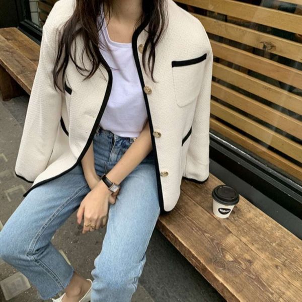 chic autumn coat female color contrast loose pocket cardigan fashion small fragrance short top, Black;brown
chic autumn coat female color contrast loose pocket cardigan fashion small fragrance short top, Black;brown