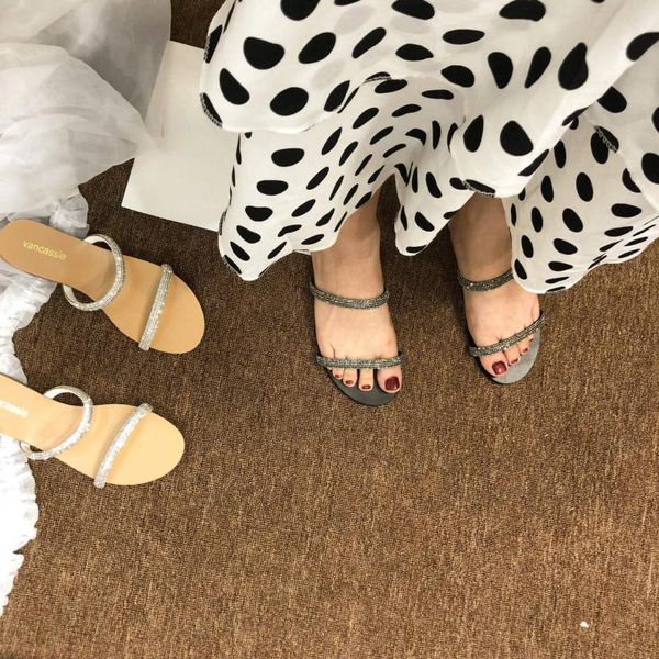 slippers casual flat shoes female slipers women slides luxury 2021 pu bling rubber fabric basic slipe, Black
slippers casual flat shoes female slipers women slides luxury 2021 pu bling rubber fabric basic slipe, Black
