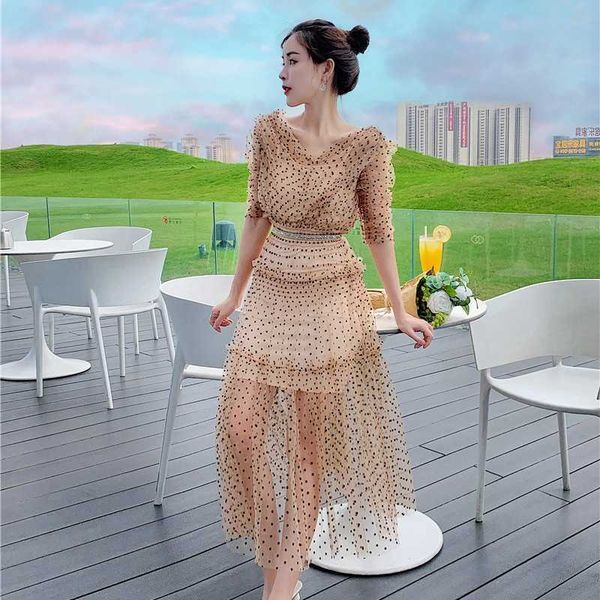 summer short sleeve runway desigher dress women v-neck mesh polka dot party dresses vestidos 210529, Black;gray
summer short sleeve runway desigher dress women v-neck mesh polka dot party dresses vestidos 210529, Black;gray