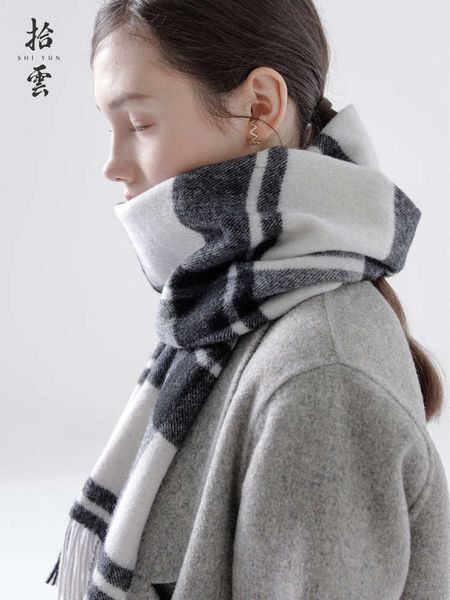 pick up the clouds british classic plaid 100% wool scarf women spring and autumn winter long thickened warm neck trend, Blue;gray
pick up the clouds british classic plaid 100% wool scarf women spring and autumn winter long thickened warm neck trend, Blue;gray