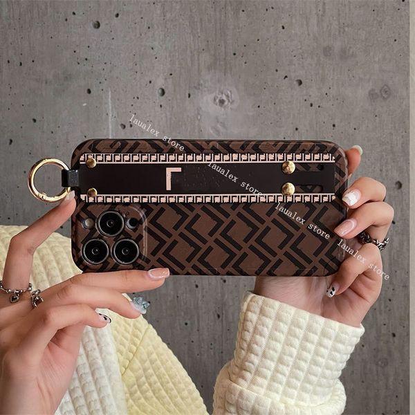 desginer f fasion classic wristband stand phone case for iphone 11 13 12 14 pro max xr x xs 7 8 plus bracelet cover hand holder
desginer f fasion classic wristband stand phone case for iphone 11 13 12 14 pro max xr x xs 7 8 plus bracelet cover hand holder