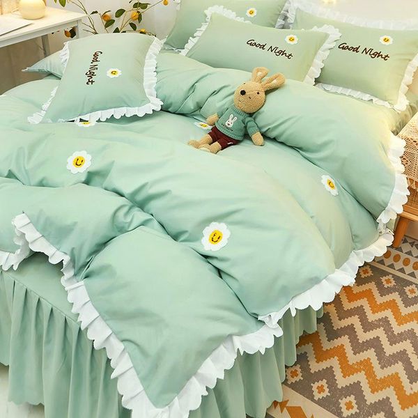 bedding sets korean set pure color simple lace duvet cover sheet four-piece thick bed skirt embroidered
bedding sets korean set pure color simple lace duvet cover sheet four-piece thick bed skirt embroidered