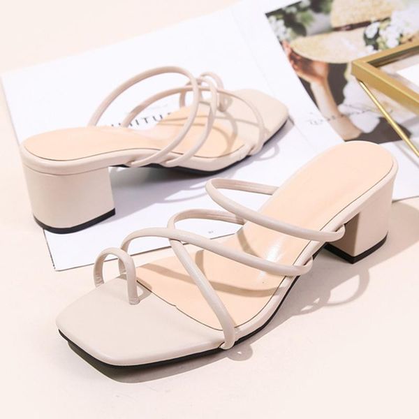slippers summer high-heeled large size soft-soled hole shoes women cross strap thick-soled, Black
slippers summer high-heeled large size soft-soled hole shoes women cross strap thick-soled, Black