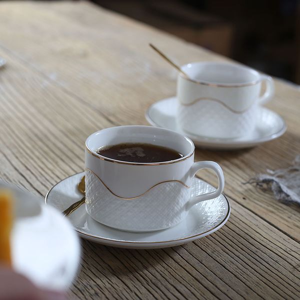 european simple luxury gold line design coffeeware afternoon ceramic tea cup with plate coffee cup spoon
european simple luxury gold line design coffeeware afternoon ceramic tea cup with plate coffee cup spoon