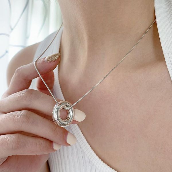 pendant necklaces yh-zl 925 sterling silver classic circle necklace for women clavicle chain jewelry
pendant necklaces yh-zl 925 sterling silver classic circle necklace for women clavicle chain jewelry