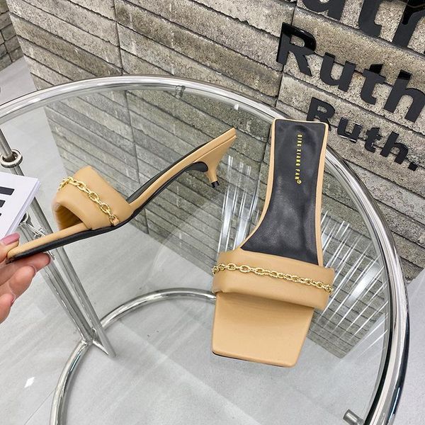 beach casual slip on mules slides shoes popular 2021 new design metal chain decoration women high heels slippers summer outdoor, Black
beach casual slip on mules slides shoes popular 2021 new design metal chain decoration women high heels slippers summer outdoor, Black