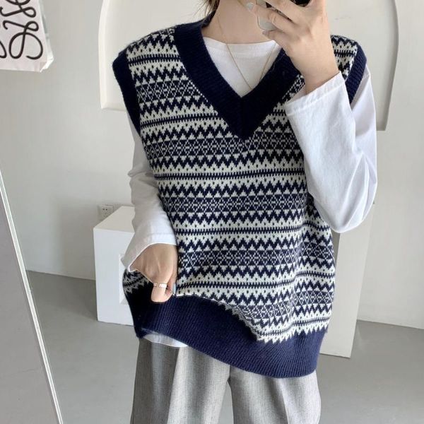 women's vests autumn and winter v-neck knitted waistcoat sweater vest korean loose striped with thickened student trend, Black;white
women's vests autumn and winter v-neck knitted waistcoat sweater vest korean loose striped with thickened student trend, Black;white