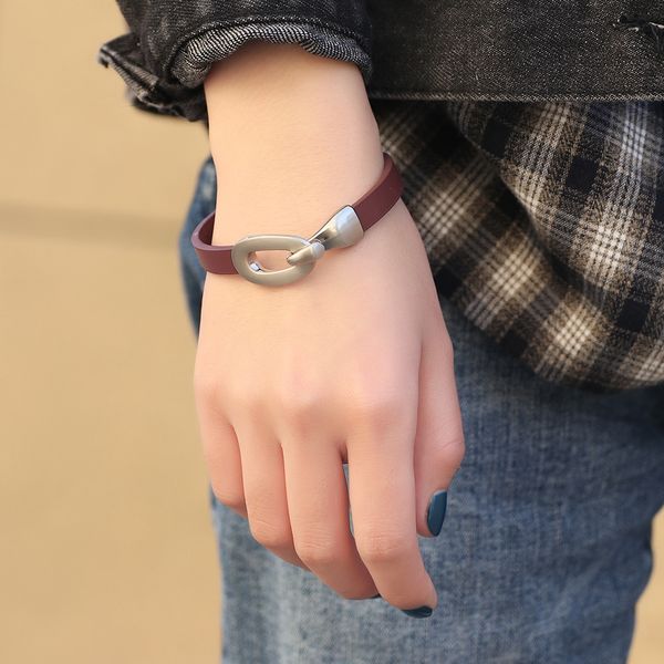 popular wholesale simple cool female street leather bracelet women alloy bracelet korean style dropshippingdio chan contact, Silver
popular wholesale simple cool female street leather bracelet women alloy bracelet korean style dropshippingdio chan contact, Silver