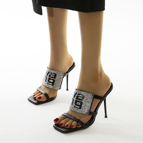 2021 european and american style women sandals square toe high heel slippers fashion rhinestone high heels all-match sandals, Black
2021 european and american style women sandals square toe high heel slippers fashion rhinestone high heels all-match sandals, Black