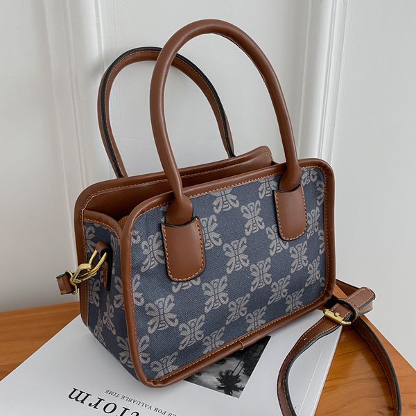 factory direct sale 75% off high sense women's 2021 new versatile canvas single shoulder messenger autumn and winter portable small squ
factory direct sale 75% off high sense women's 2021 new versatile canvas single shoulder messenger autumn and winter portable small squ