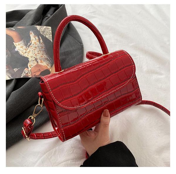 evening bags women's designer luxury handbag 2021 fashion pu leather women handbags crocodile pattern shoulder messenger bag bolsa femi
evening bags women's designer luxury handbag 2021 fashion pu leather women handbags crocodile pattern shoulder messenger bag bolsa femi