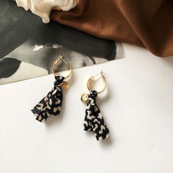 stud personality fashion creative design and color earrings women fine jewelry gifts, Golden;silver
stud personality fashion creative design and color earrings women fine jewelry gifts, Golden;silver