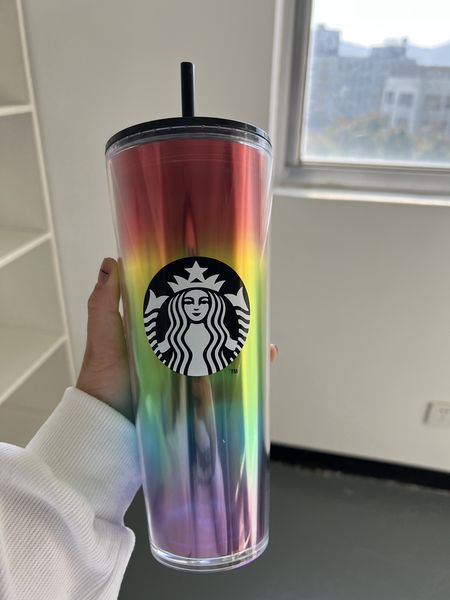 starbucks 24oz/710ml rainbow transparent and gradient powder double-layer plastic cup
starbucks 24oz/710ml rainbow transparent and gradient powder double-layer plastic cup