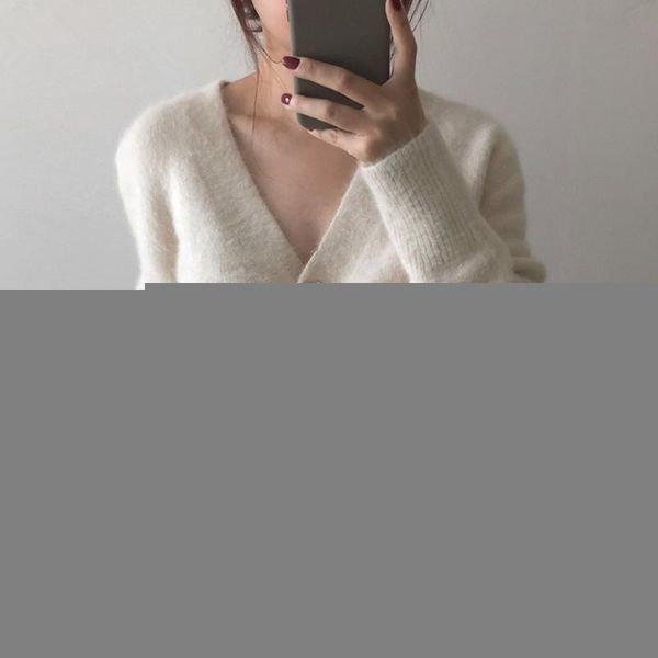 women's knits & tees 2021 autumn winter fashion women mink cashmere cardigan sweater female v-neck knitted long haired, White
women's knits & tees 2021 autumn winter fashion women mink cashmere cardigan sweater female v-neck knitted long haired, White