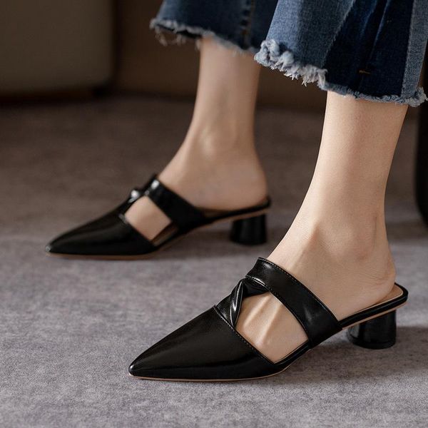slippers 2021 summer korean style women's pointed toe chunky heel fashion lazy wear graceful sandals outer a581, Black
slippers 2021 summer korean style women's pointed toe chunky heel fashion lazy wear graceful sandals outer a581, Black