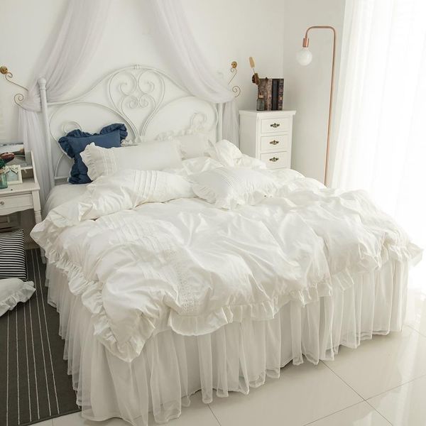 bedding sets 2021 cotton lace set white duvet cover bed linen tassels luxury princess skirt twin king bedclothes
bedding sets 2021 cotton lace set white duvet cover bed linen tassels luxury princess skirt twin king bedclothes