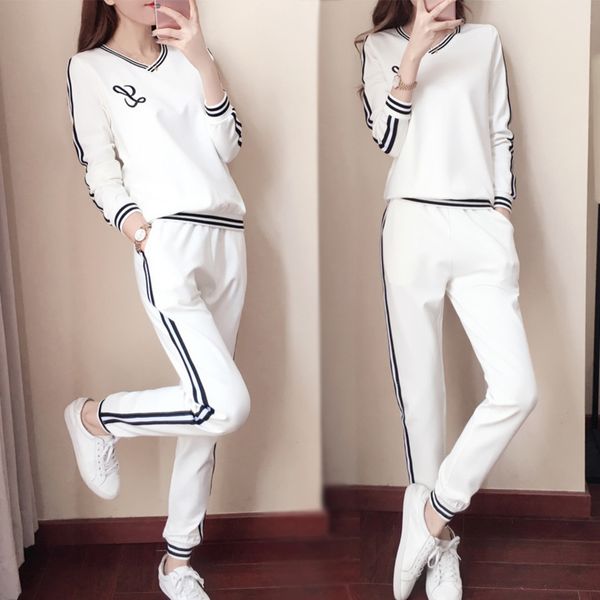leisure fashion suit women's autumn and winter 2021 brand korean loose foreign style long sved sweater sportswear two-piece set, Gray
leisure fashion suit women's autumn and winter 2021 brand korean loose foreign style long sved sweater sportswear two-piece set, Gray