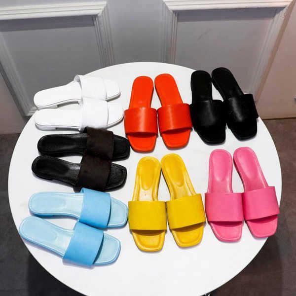 2021 women candy colors slippers slides designer letter print flat heel sandals woman catwalk designers slipper party sandal slide with box, Black
2021 women candy colors slippers slides designer letter print flat heel sandals woman catwalk designers slipper party sandal slide with box, Black