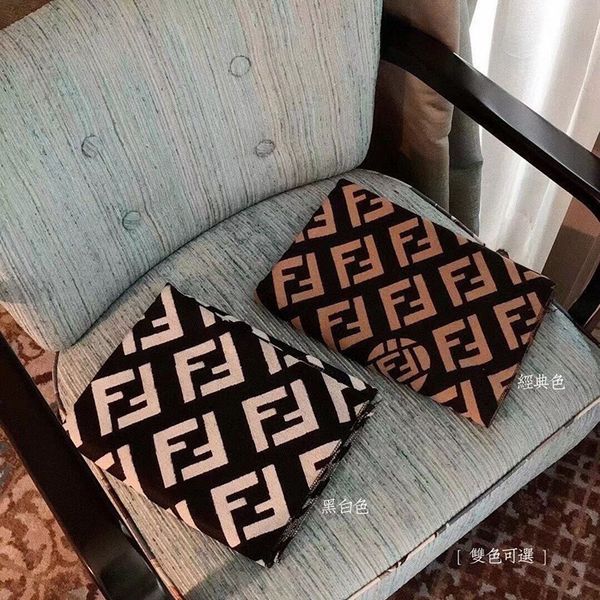 design 2021 cashmere scarf female autumn winter warm scarf shawl long style external broadcast, Blue;gray
design 2021 cashmere scarf female autumn winter warm scarf shawl long style external broadcast, Blue;gray