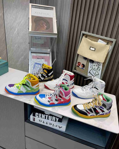 designer sneakers women men shoes luxury basket high-sneakers contrast color ankle mesh thickening sport shoe fashion comfortable
designer sneakers women men shoes luxury basket high-sneakers contrast color ankle mesh thickening sport shoe fashion comfortable