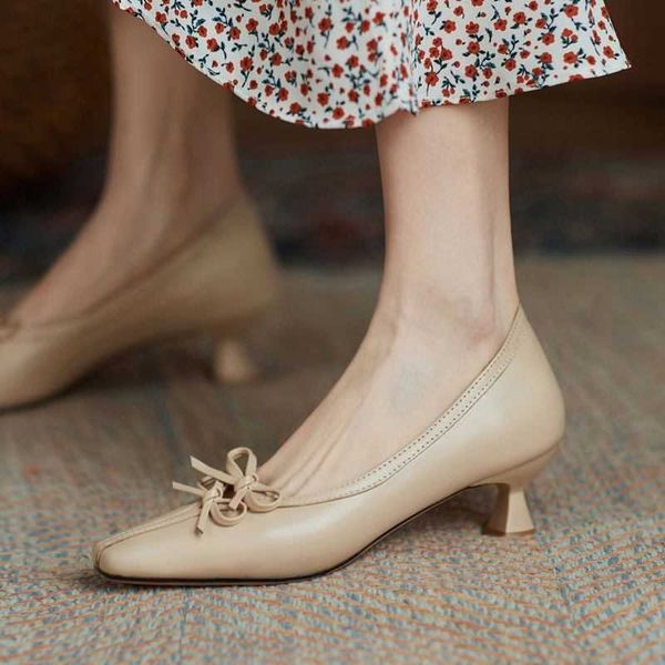 allbitefo sweet bowtie genuine leather brand high heels office ladies shoes autumn/spring women high heel shoes women heels 210611, Black
allbitefo sweet bowtie genuine leather brand high heels office ladies shoes autumn/spring women high heel shoes women heels 210611, Black