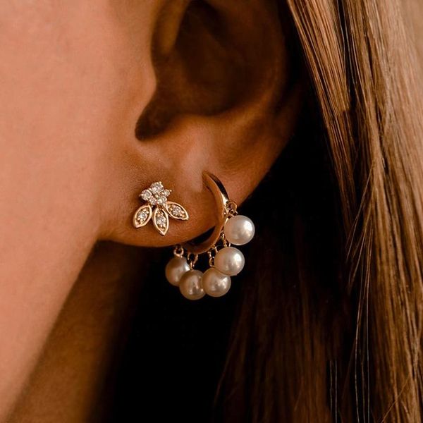 2021 gold silver color water 5pc pearl beaded charm hoop earring for women classic fashion summer beach pearl party gift jewelry, Golden;silver
2021 gold silver color water 5pc pearl beaded charm hoop earring for women classic fashion summer beach pearl party gift jewelry, Golden;silver