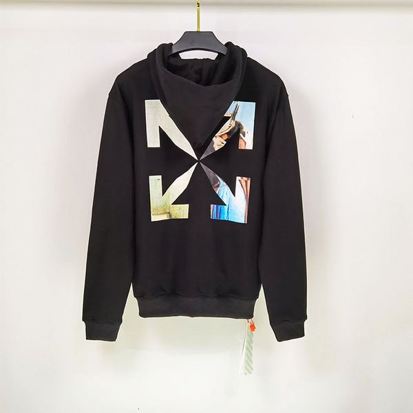 white couple kissing off style oil painting arrstyle zipper cardigan hooded sweater coat men and women, Black
white couple kissing off style oil painting arrstyle zipper cardigan hooded sweater coat men and women, Black